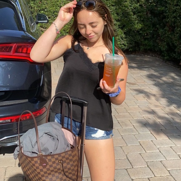 Meet your Posher, Bella - Picture 1 of 1